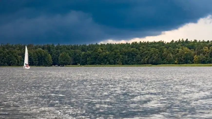 Poradnik - Gdy spotka nas burza na jeziorach