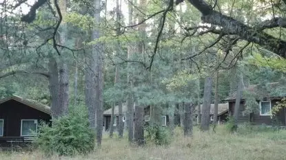 Tajemniczy ośrodek na Mazurach. Jest nieczynny od lat ale nadal chroniony