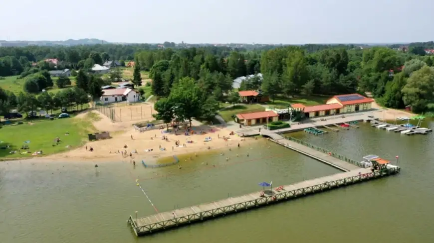 Gołdap na Mazurach walczy o nagrodę za inwestycję nad jeziorem