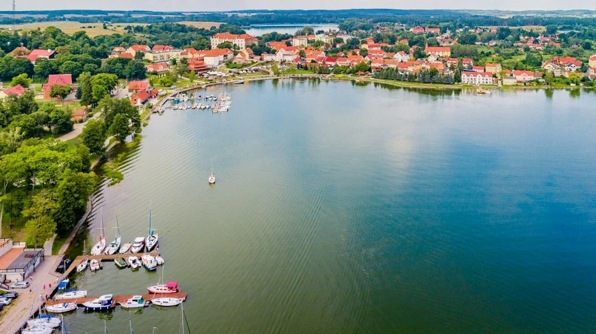 Regaty wioślarskie w Rynie na Mazurach