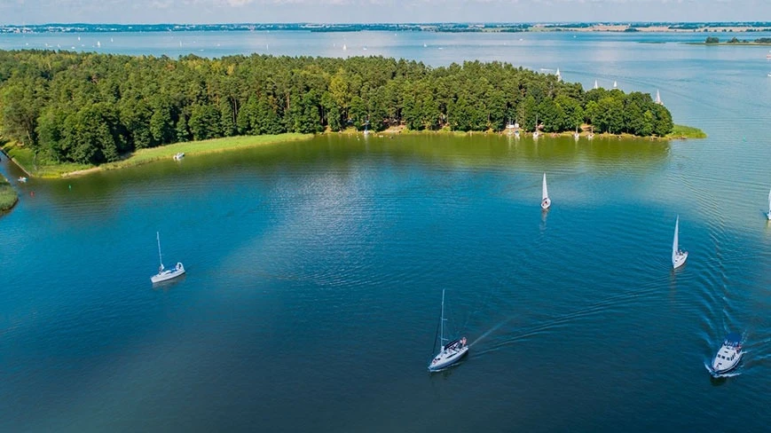 Mazury – jak dobrze spędzić wakacje w Krainie Tysiąca Jezior?