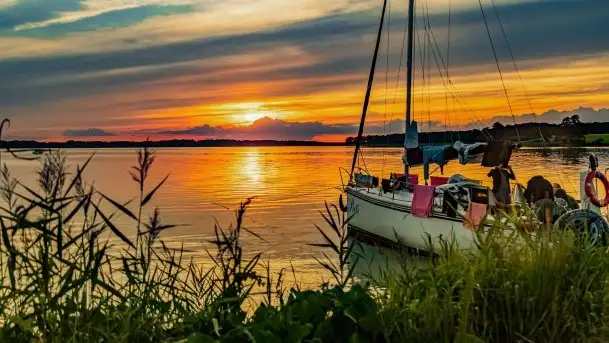 Zachód nad jeziorem Kisajno, sierpień 2021 r.