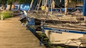 Zdjęcia nocne portu w Wierzbie przy jeziorze Bełdany - zdjęcie 11