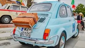 Zlot zabytkowych aut przy restauracji Nóż w wodzie w Mikołajkach - zdjęcie 25