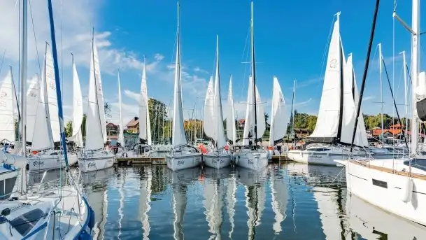 Suszenie żagli nad jeziorem Niegocin, Wilkasy - zdjęcie 3
