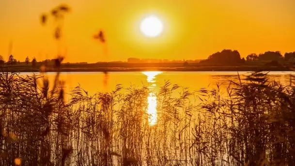 Zachód słońca nad jeziorem Kruklin, październik 2021