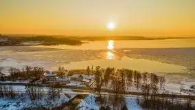 Styczniowy zachód słońca nad jeziorem Święcajty, 2022 r. - zdjęcie 9