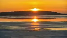 Styczniowy zachód słońca nad jeziorem Święcajty, 2022 r. - zdjęcie 3