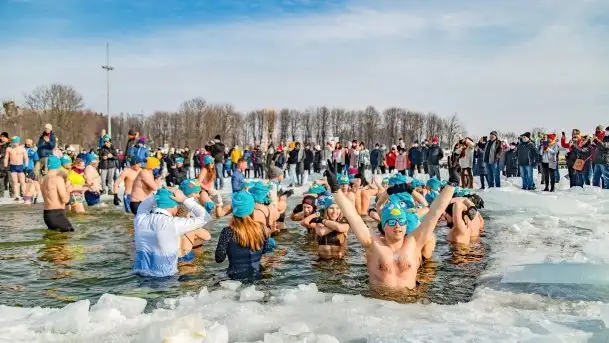 Morsowy polonez w wykonaniu Zimowego Ptaka, luty 2021 r.