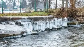 Niegocin i Giżycko skute lodem, grudzień 2020 - zdjęcie 2