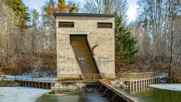 Jaz walcowy na kanale mazurskim, śluza Guja Piaski