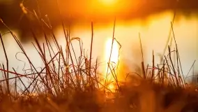 Zachód słońca nad grodziskiem Święta Góra i jeziorem Wojnowo, luty 2022 r. - zdjęcie 10