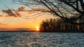 Zachód słońca nad jeziorem Dargin, przystań u Mielnika - zdjęcie 12