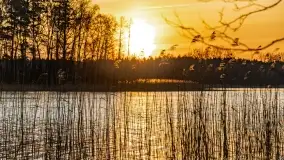 Wschód słońca przy wyspie Wydmińskiej, kwiecień 2022 r. - zdjęcie 12