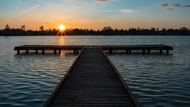 Zachód słońca nad jeziorem Boczne, widoczny z Rydzewa