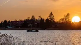 Zachód słońca nad jeziorem Boczne, widoczny z Rydzewa - zdjęcie 45