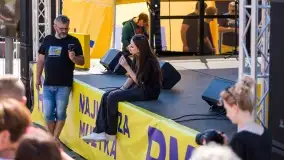 Fotorelacja z muzycznego i sportowego rozpoczęcia wakacji w Mikołajkach - zdjęcie 8