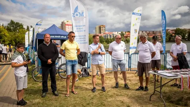 Fotorelacja - skoki i jazda figurowa na Jeziorze Ełckim - zdjęcie 4