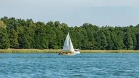 Regaty klubu Jacht Oldtimer, Kisajno, sierpień 2022 - zdjęcie 50