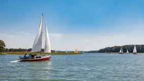 XXIII Zlot Klubu Jacht Oldtimer na zdjęciach Bożeny Klonowskiej - zdjęcie 39