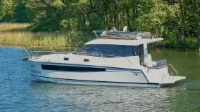 Platinum 35 - jacht produkowany na Mazurach, w stoczni w Giżycku - zdjęcie 28