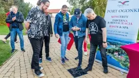 Odsłonięcie gwiazdy w Alei Gwiazd Szantowych w Ognistym Ptaku - Mietek Folk - zdjęcie 10