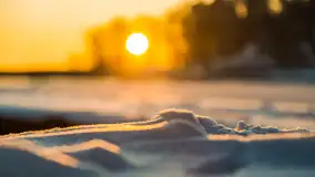 Zimowy wschód słońca w PTTK Wilkasy nad jeziorem Niegocin - zdjęcie 18