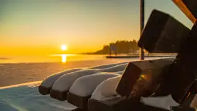 Zimowy wschód słońca w PTTK Wilkasy nad jeziorem Niegocin - zdjęcie 8