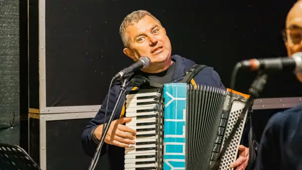 Grają na Mazurach - Czarna Bandera w Strandzie - zdjęcie 5