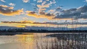 Zachód słońca nad jeziorem Duże Wilkasy, luty 2023 - zdjęcie 2