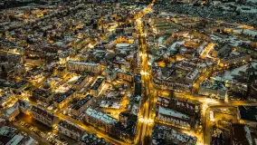 Nocny Kętrzyn z drona, luty 2023 - zdjęcie 18