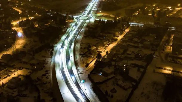 Nocne Giżycko z lotu ptaka, marzec 2023 r. - zdjęcie 4