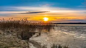 Zachód słońca nad jeziorem Mamry, plaża miejska w Węgorzewie - zdjęcie 1