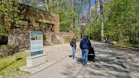 Majowy spacer po Wilczym Szańcu w Gierłoży - zdjęcie 4