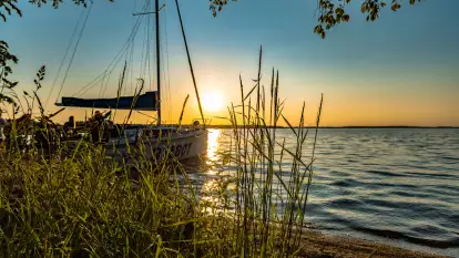 Zachód słońca nad jeziorem Niegocin, maj 2023 r.
