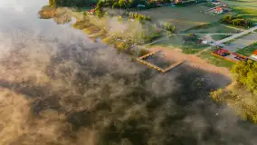 Wrześniowy i mglisty wschód słońca nad jeziorem Mój - zdjęcie 57