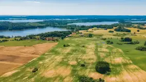 Zdjęcia Mazur z lotu ptaka na różnych ujęciach, sezon 2022 r. - zdjęcie 9