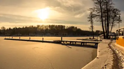 Stranda w mrozie i śniegu, styczeń 2024 r.