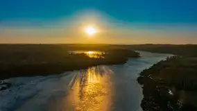 Wschód słońca z resztkami zimy nad jeziorem Siercze, styczeń 2024 r. - zdjęcie 7