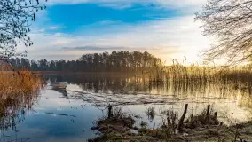 Wschód słońca nad jeziorem Wydmińskim, luty 2024 r. - zdjęcie 1