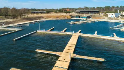 Nowy port nad jeziorem Święcajty w Koloni Rybackiej