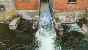 Młyn wodny i jaz we wsi Krutyński Piecek, kwiecień 2024 r. - zdjęcie 23