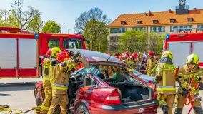 Zlot fanów Mercedesa, Giżycko, kwiecień 2024 r. - zdjęcie 48