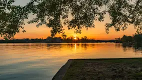 Zachód słońca nad jeziorem Ełckim w Ełku, maj 2024 r. - zdjęcie 30