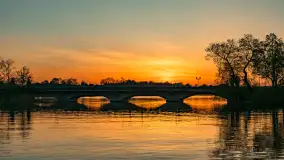 Zachód słońca nad jeziorem Ełckim w Ełku, maj 2024 r. - zdjęcie 4