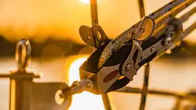 Zachód słońca nad jeziorem Ryńskim z pokładu żaglówki, czerwiec 2024 r. - zdjęcie 24