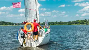 Żeglarska przygoda i rozwój emocjonalny: Unikalne obozy Ważka.net dla młodzieży - zdjęcie 10