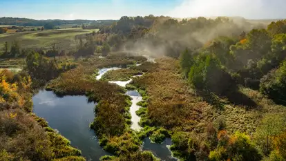 Mgły nad mazurskimi polami i łąkami, październik 2024 r.