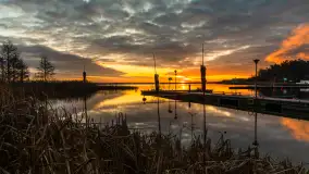 Wschód słońca nad jeziorem Niegocin w Wilkasach, grudzień 2024 r. - zdjęcie 11