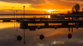 Wschód słońca nad jeziorem Niegocin w Wilkasach, grudzień 2024 r. - zdjęcie 8